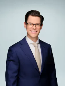 Portrait of Dr Aaron Stevenson